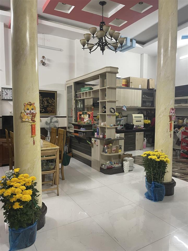 Bán nhà riêng mới đẹp năm tầng, dtsd gần 300m2 sát cầu nguyễn văn cừ p1 q8, trung tâm