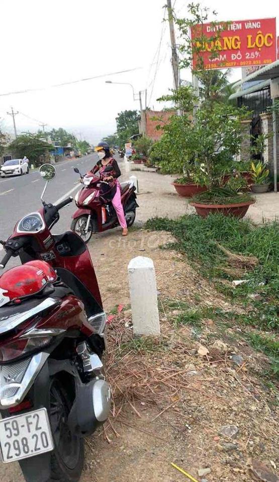 CẦN BÁN ĐẤT 3 MẶT TIỀN ĐƯỜNG QUỐC LỘ 57