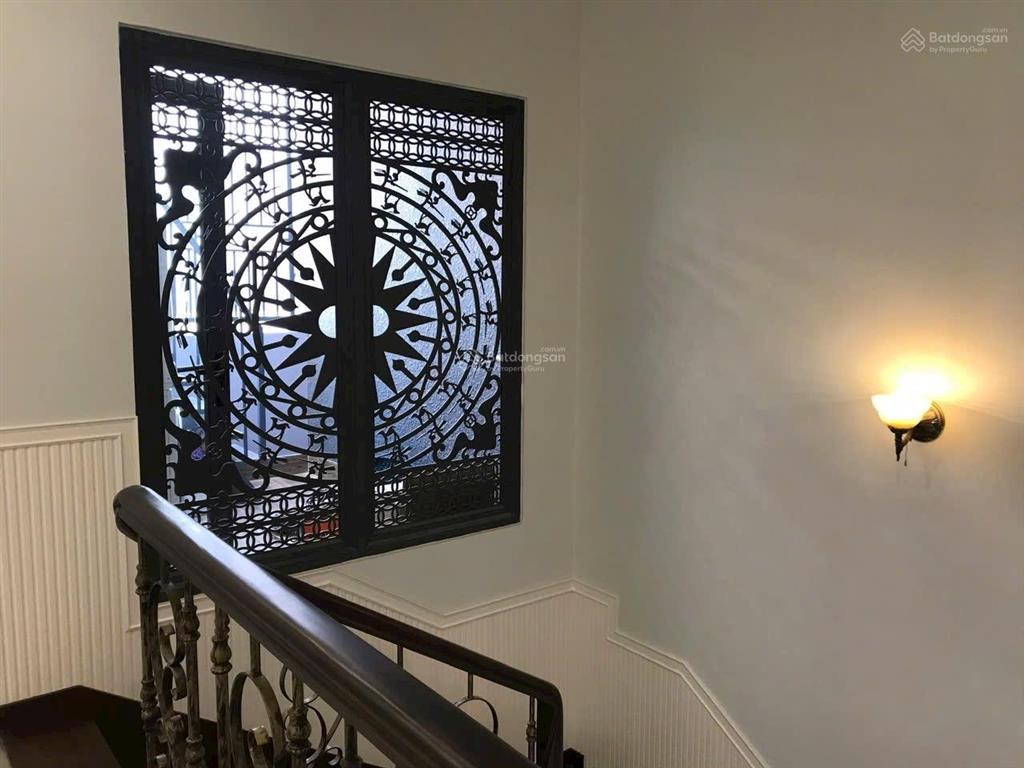 Chính chủ đi định cư cần bán gấp full nội thất cao cấp  đã có sổ