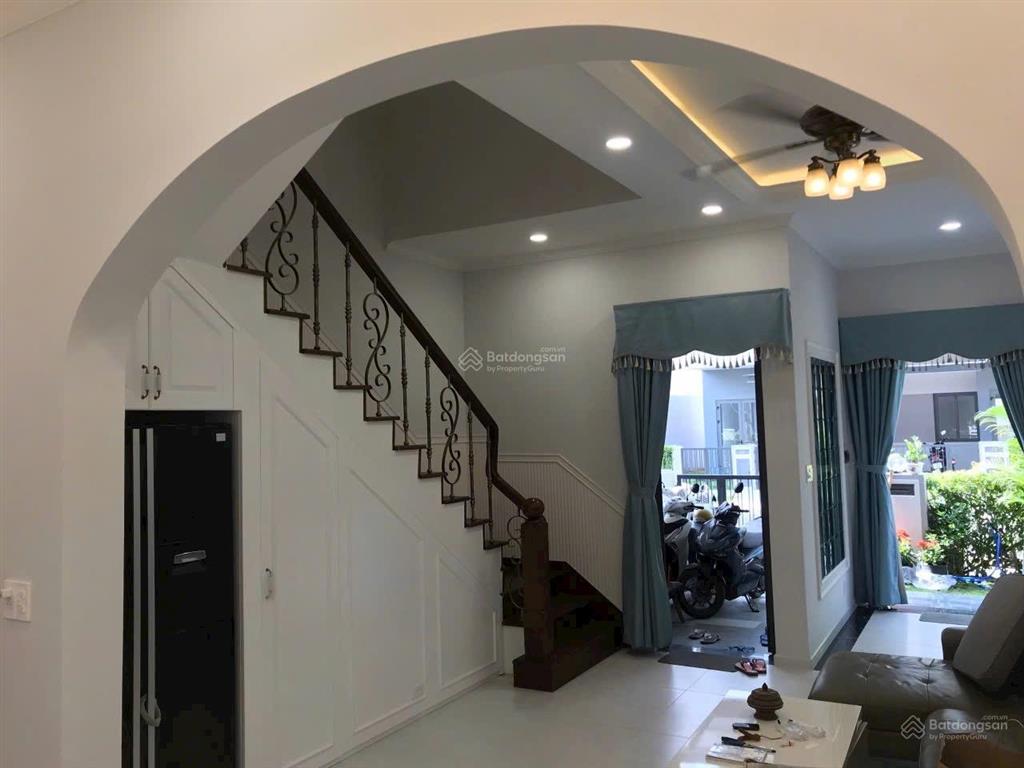 Chính chủ đi định cư cần bán gấp full nội thất cao cấp  đã có sổ