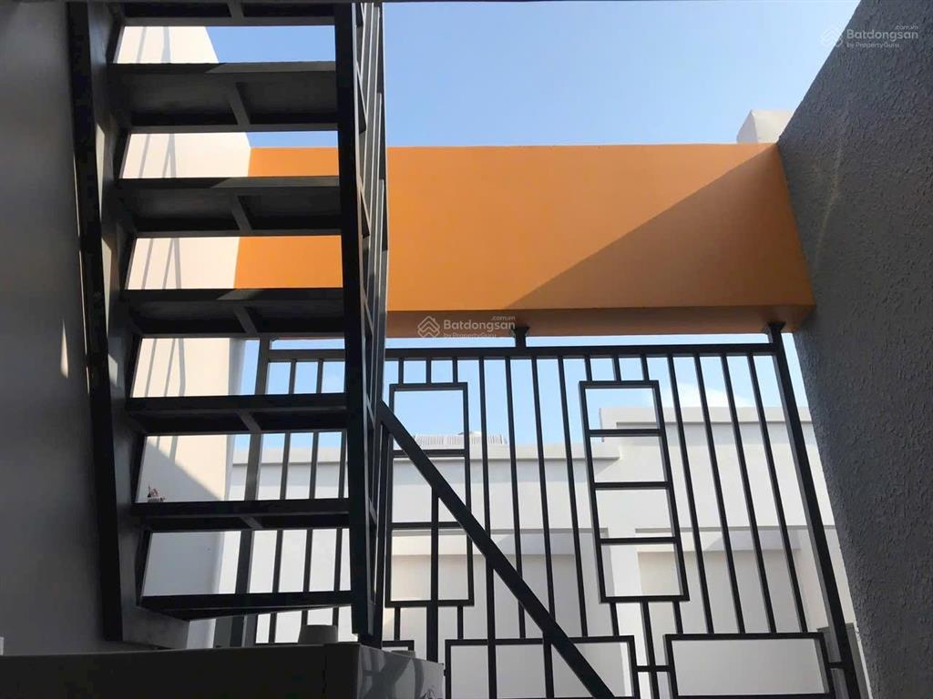 Chính chủ đi định cư cần bán gấp full nội thất cao cấp  đã có sổ