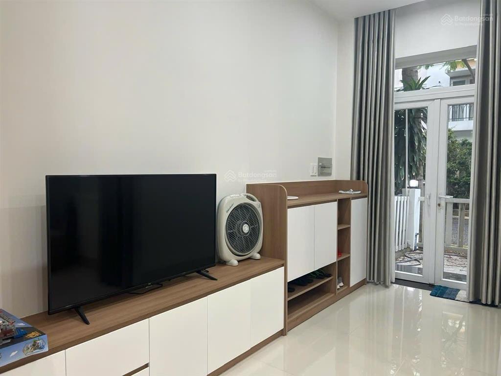 Hot deal. nhà hoàn thiện 5x15m hướng đông nam điện đường trường trạm đủ nhà đẹp 7,5 tỷ