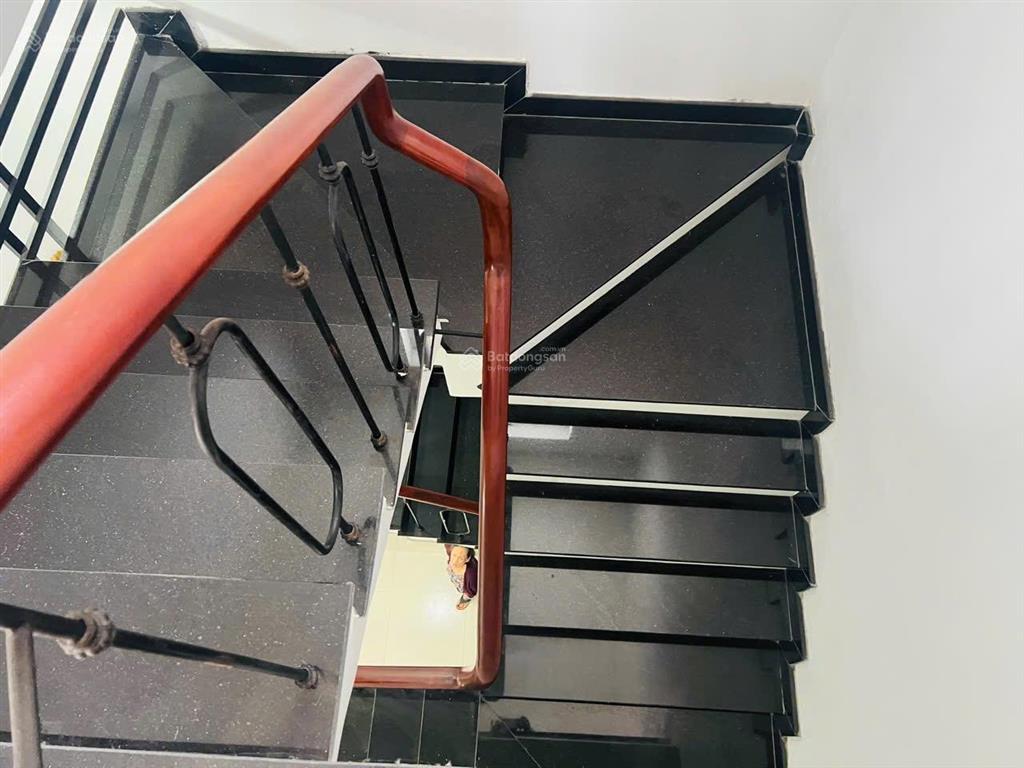 Căn nhà dành cho người thích sự rộng rãi ngang 7,5m hiếm có