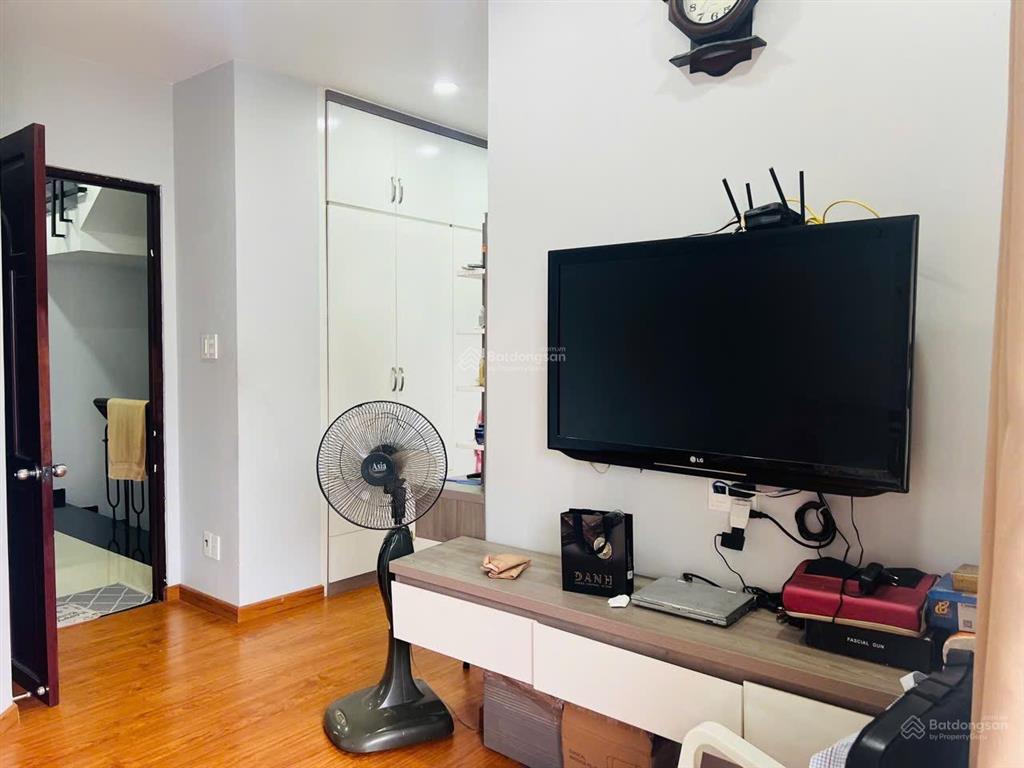 Căn nhà dành cho người thích sự rộng rãi ngang 7,5m hiếm có