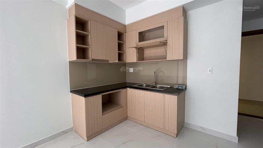 Chính chủ cần bán căn 2pn lầu 8  view cực vip