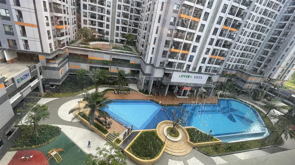 Chính chủ cần bán căn 2pn lầu 8  view cực vip