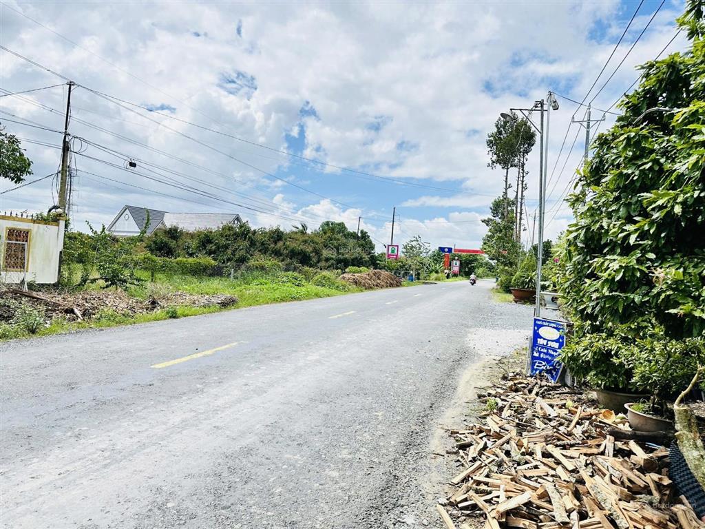 Đất mặt tiền dt853 quỹ đất lớn chỉ 7 tỷ có 15.576m