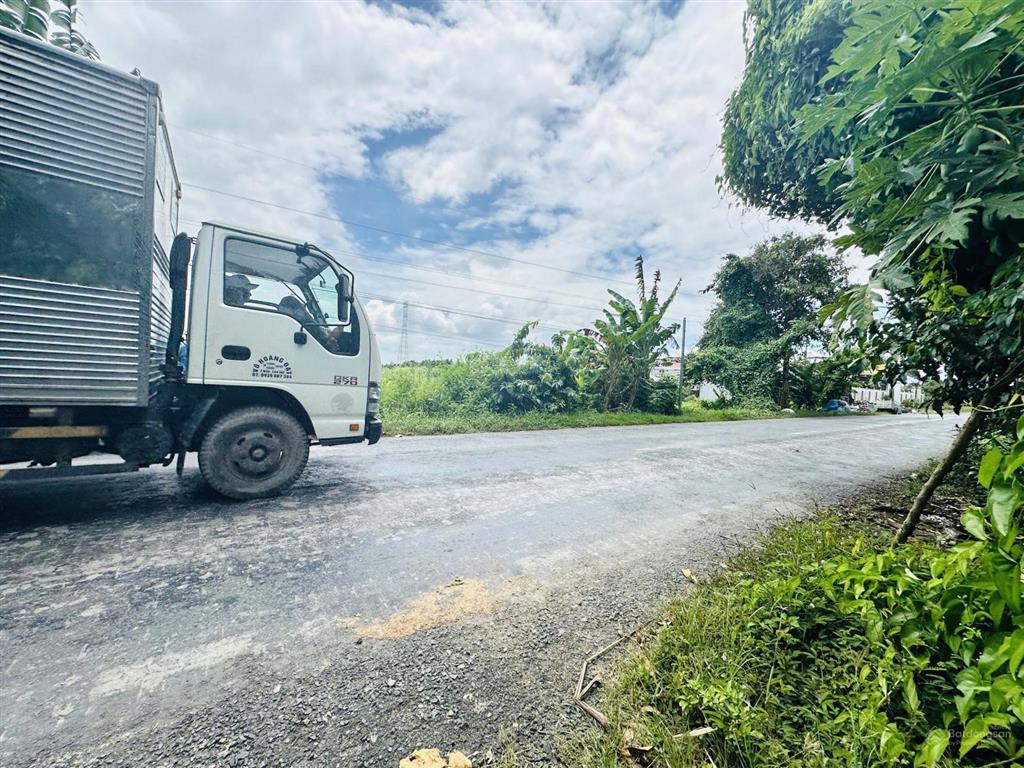 Đất mặt tiền dt853 quỹ đất lớn chỉ 7 tỷ có 15.576m