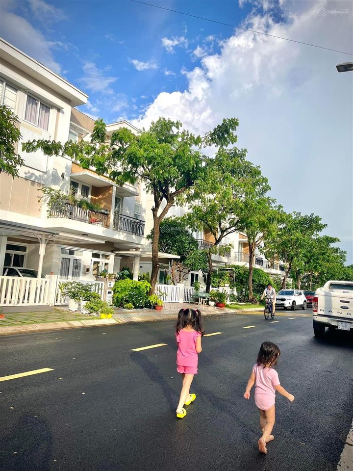 Lovera park  full nội thất  hàng thật  không ảo