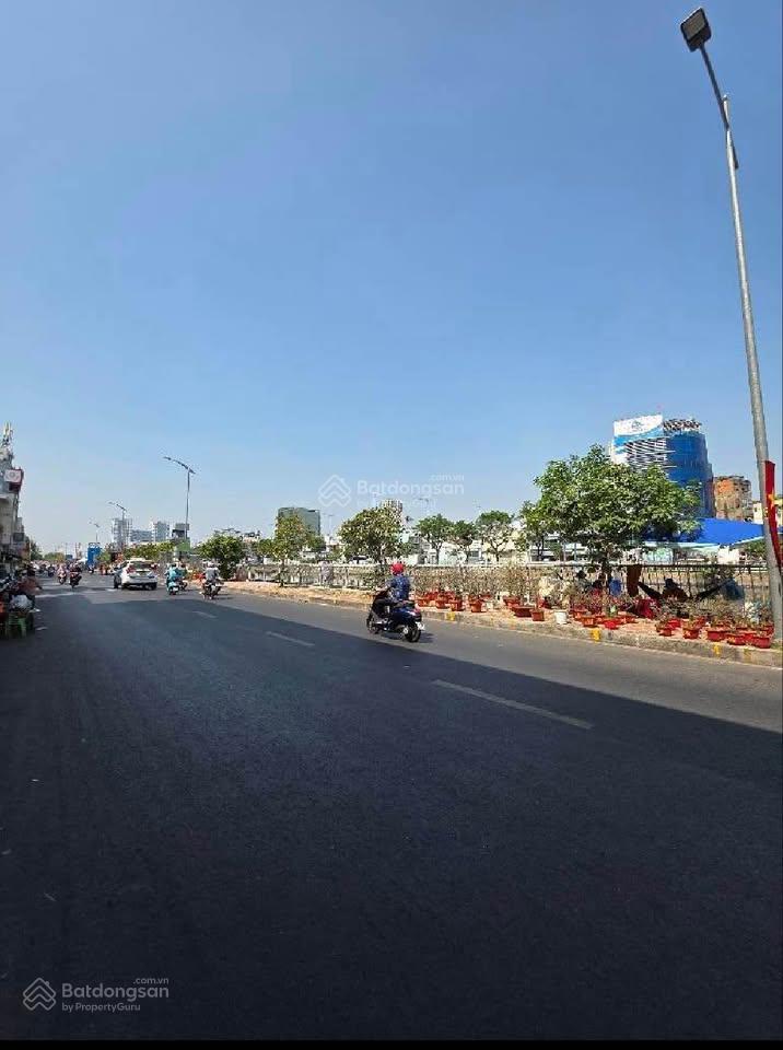 Bán căn nhà mặt tiền đường bình đông, diện tích 156.9m2, giá 7.5 tỷ, hỗ trợ vay nh  0979 695 ***