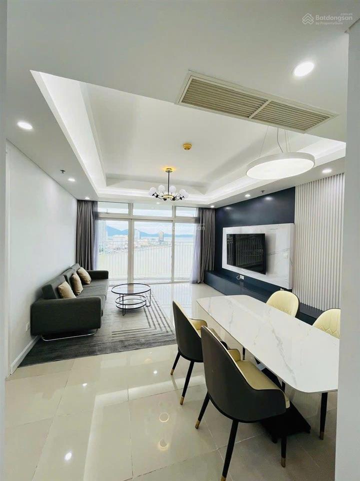 Cho thuê căn hộ azura 2pn | tầng cao | view trực diện sông hàn & pháo hoa