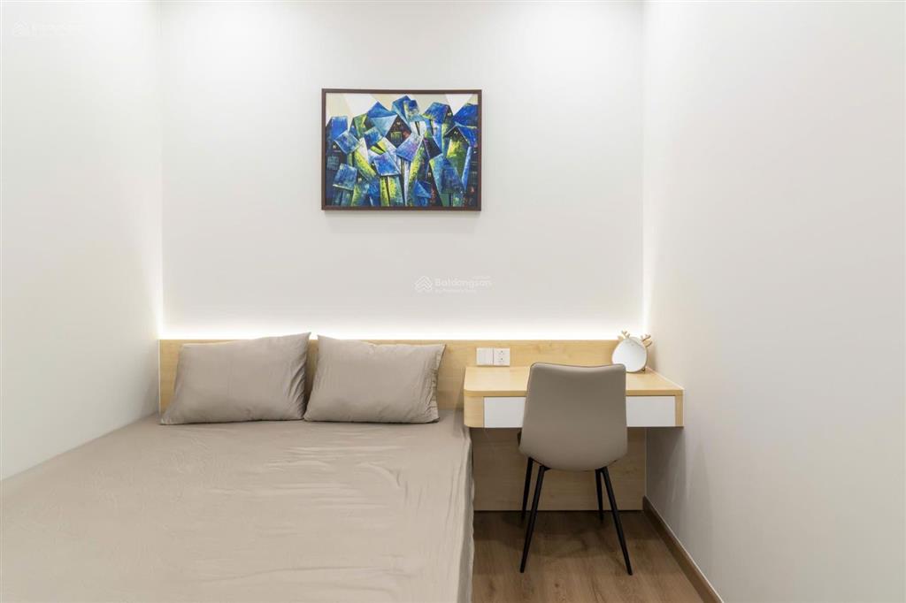 Căn hộ 2pn view biển tầng cao nội thất mới 100%