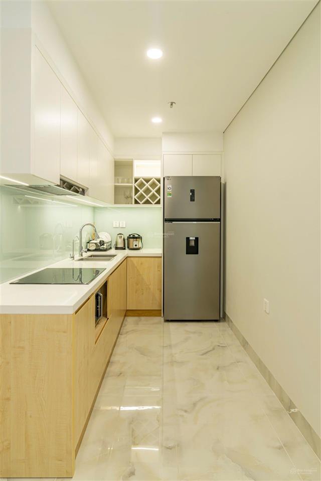 Căn hộ 2pn view biển tầng cao nội thất mới 100%