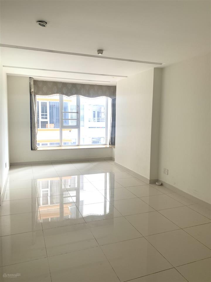 Cho thuê ch terra rosa 69m2pn2wc . giá 5,5 triệu/tháng. 0909 864 *** thảo