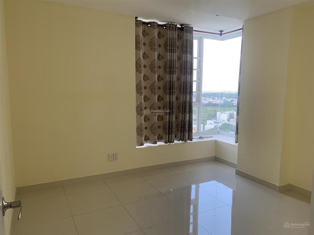 Bán ch terra rosa 127m2 3pn 2wc giá 3,5 tỷ lầu cao căn góc sổ hồng, nh cho vay 70%. 0909 864 ***