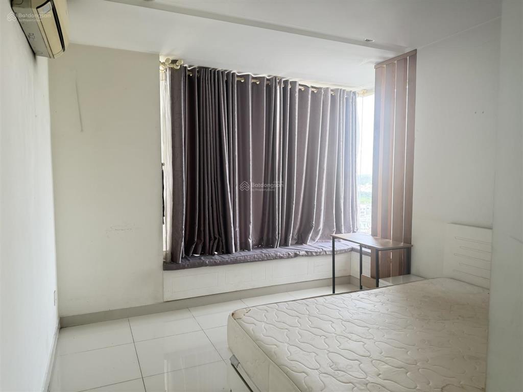 Cho thuê căn hộ terra rosa 92m2pn2wc, view đẹp,full nội thất, giá 8 triệu/tháng.  0909 864 ***