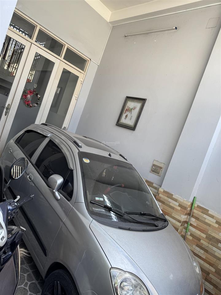 Cho thuê nhà đường 13, gần chợ linh xuân, 14 tr/th, 112m2, 3pn, 3wc, 2 tầng (1 trệt, 1 lầu, sân)