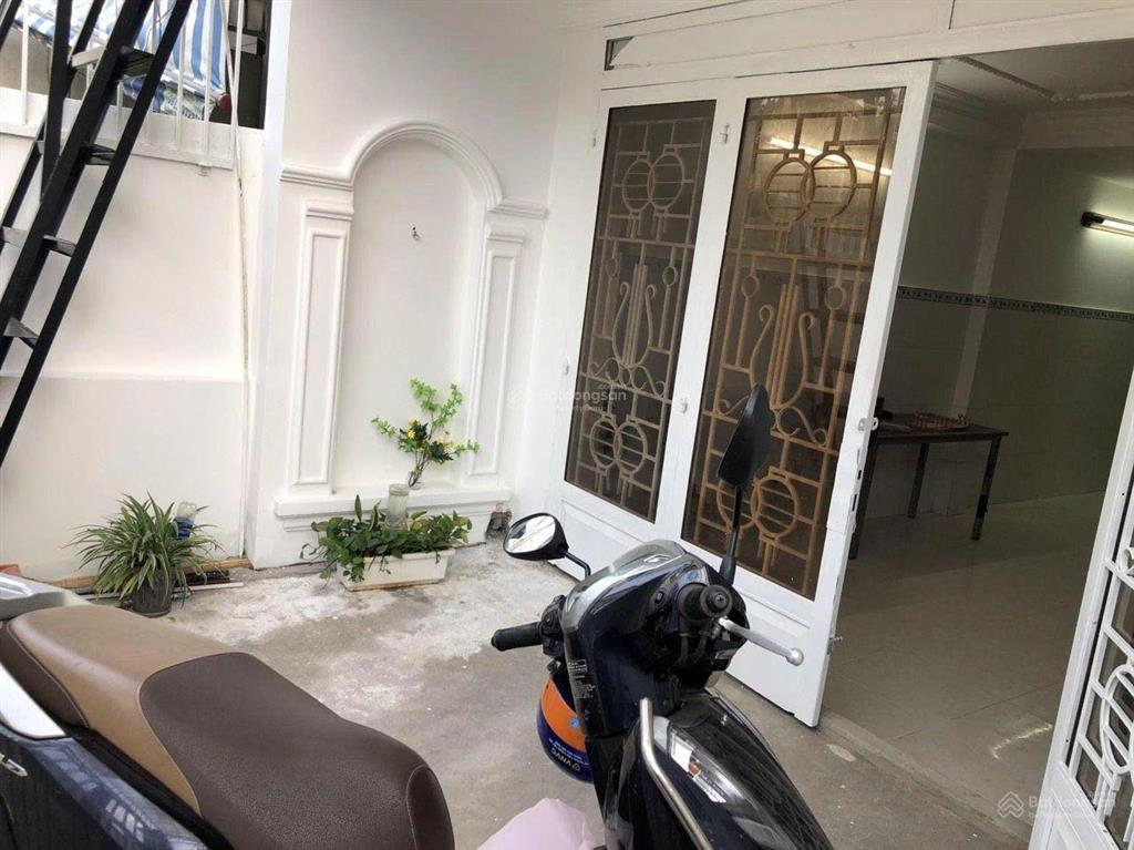 Cho thuê lầu 2, nhà trọ 45/3 trần văn sắc, 6 triệu/th, 80 m2, 2pn, 1wc