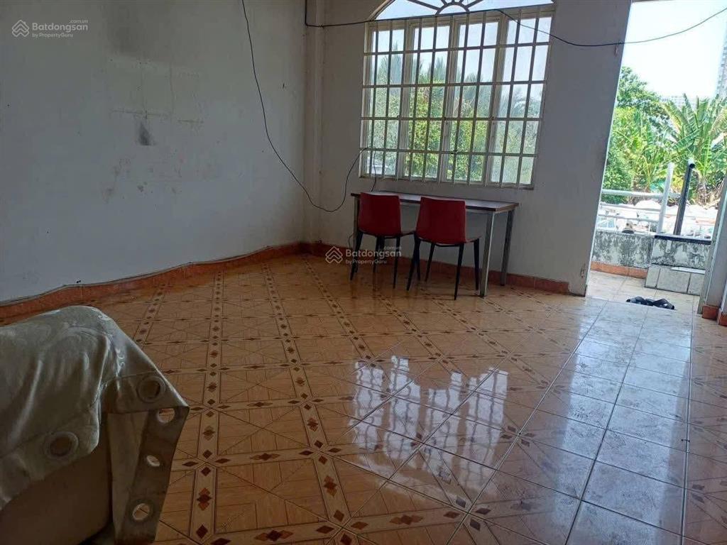 Cho thuê lầu 2, nhà trọ 45/3 trần văn sắc, 6 triệu/th, 80 m2, 2pn, 1wc