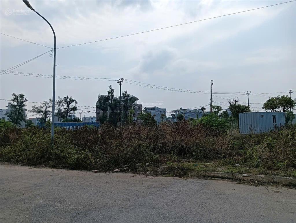 Bán nhà biệt thự kđt chi đông  diện tích 364m hướng đông nam view sông.