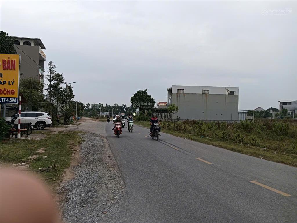 Bán đất mặt đường 35 tổ 8 tt chi đông diện tích 100m mặt tiền 6.5m