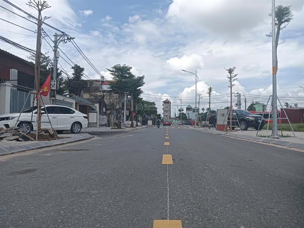 Bán đất đấu giá thôn lâm hộ xã quang minh  diện tích 80m2  mặt tiền 8m