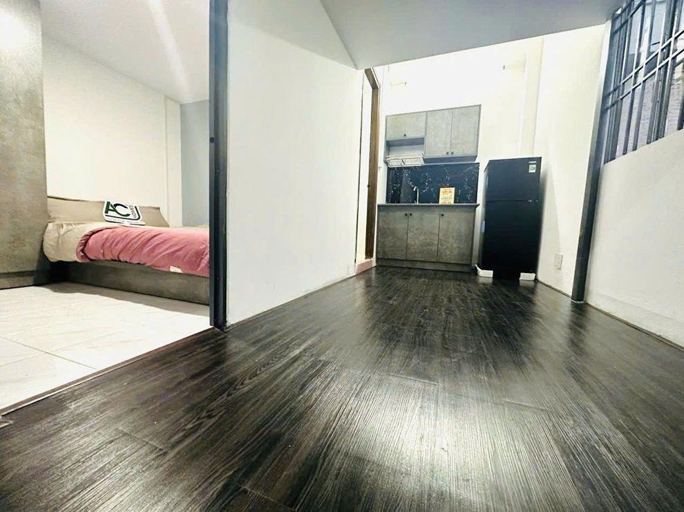 Bán nhà mặt tiền KD, Bạch Đàng, P2, Tân Bình cũ, ngang 6,2m, 4 tầng, cho thuê 45tr/tháng