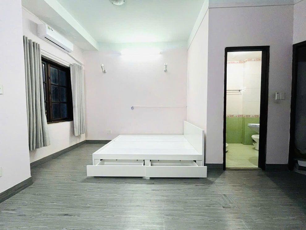 Bán nhà mặt tiền KD, Bạch Đàng, P2, Tân Bình cũ, ngang 6,2m, 4 tầng, cho thuê 45tr/tháng