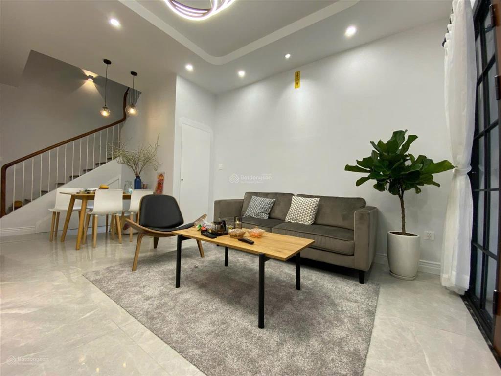 Bán nhà dân xây 35m 4 tầng lâm du, bồ đề, long biên, hà nội