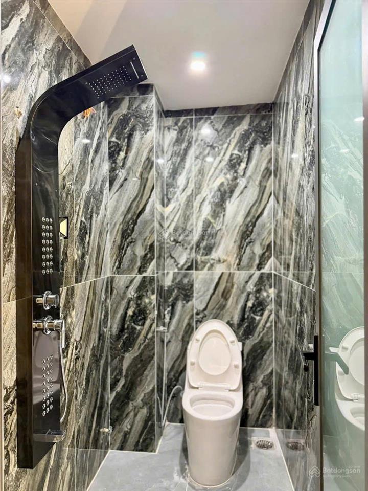 Bán gấp nhà 3 tầng kiệt 5m, oto tránh, thiết kế hiện đại, nở hậu, full nội thất, đầy đủ công năng