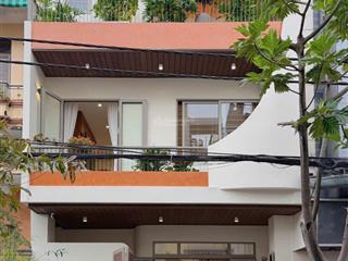 Bán gấp nhà đẹp mặt tiền hải châu, gần biển, khu dân trí văn minh, đủ tiện ích, đủ công năng