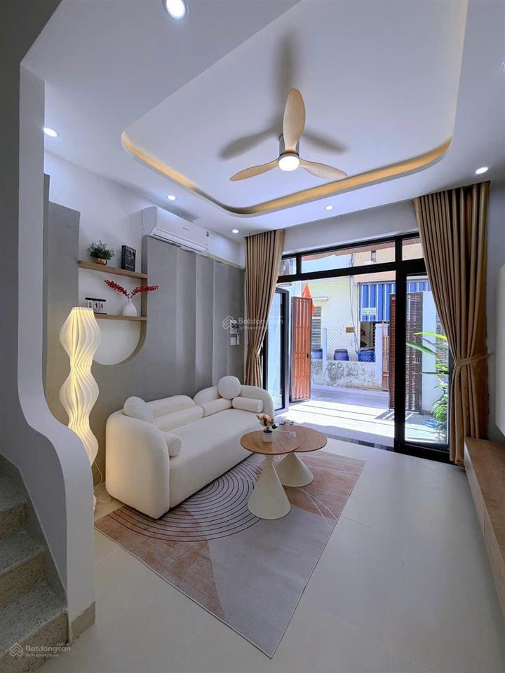 Bán nhanh nhà trung tâm thanh khê, cách biển 500m, đủ tiện ích, khai thác cho thuê 25tr/th