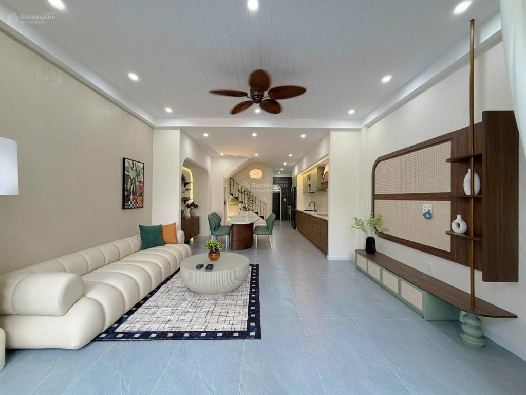 Bán nhà đẹp thiết kế mới khu sinh thái hòa xuân, nội thất sang trọng, ven sông, đường 7m5, giá tốt