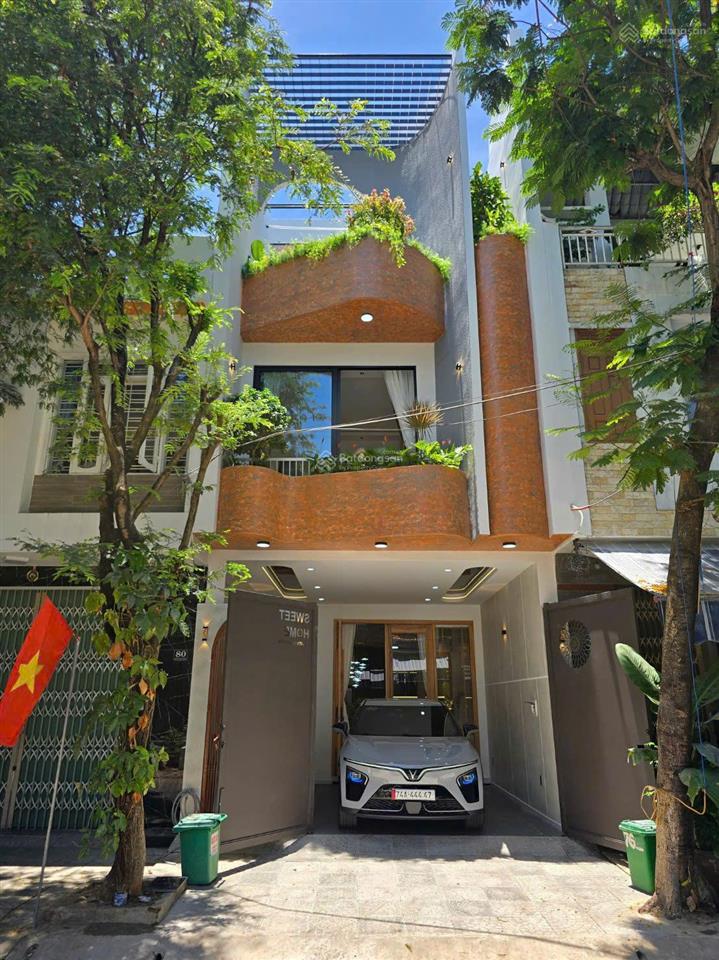 Bán nhanh nhà đẹp khu phố biển đà nẵng, cách biển 300m, khu dân trí cao, đủ tiện ích, nhỉnh 9 tỷ