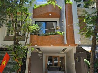 Bán nhanh nhà đẹp khu phố biển đà nẵng, cách biển 300m, khu dân trí cao, đủ tiện ích, nhỉnh 9 tỷ