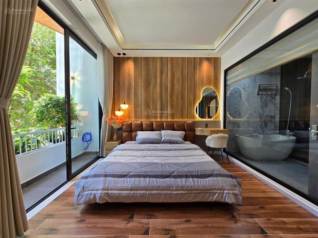 Bán nhanh nhà đẹp khu phố biển đà nẵng, cách biển 300m, khu dân trí cao, đủ tiện ích, nhỉnh 9 tỷ