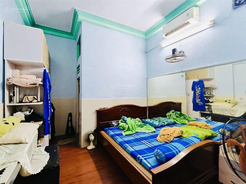 Nhà 2 tấm 1/ khu tân kỳ tân quý  sát bên đại học công thương  6,2x15m nh 7,2m  hẻm xe hơi