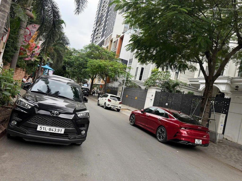 Vị trí kim cương  toà nhà hầm + 4 tầng sẵn dòng tiền 140tr/th ngay võ trường toản  p. thảo điền