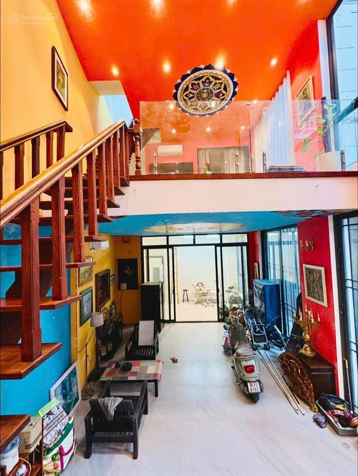 Chính chủ cần bán nhà mặt ngõ, 3 thoáng ,phố nguyễn thái học, dt 60m x 5 tầng, mt 11m, nhà sát phố