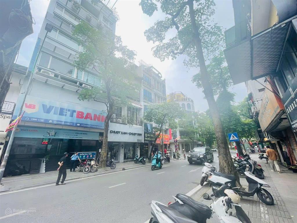 Chính chủ cần bán nhà mặt phố quán thánh  cạch vườn hoa  vỉa hè rộng, dt 55m x 5tầng, mt 5,9m