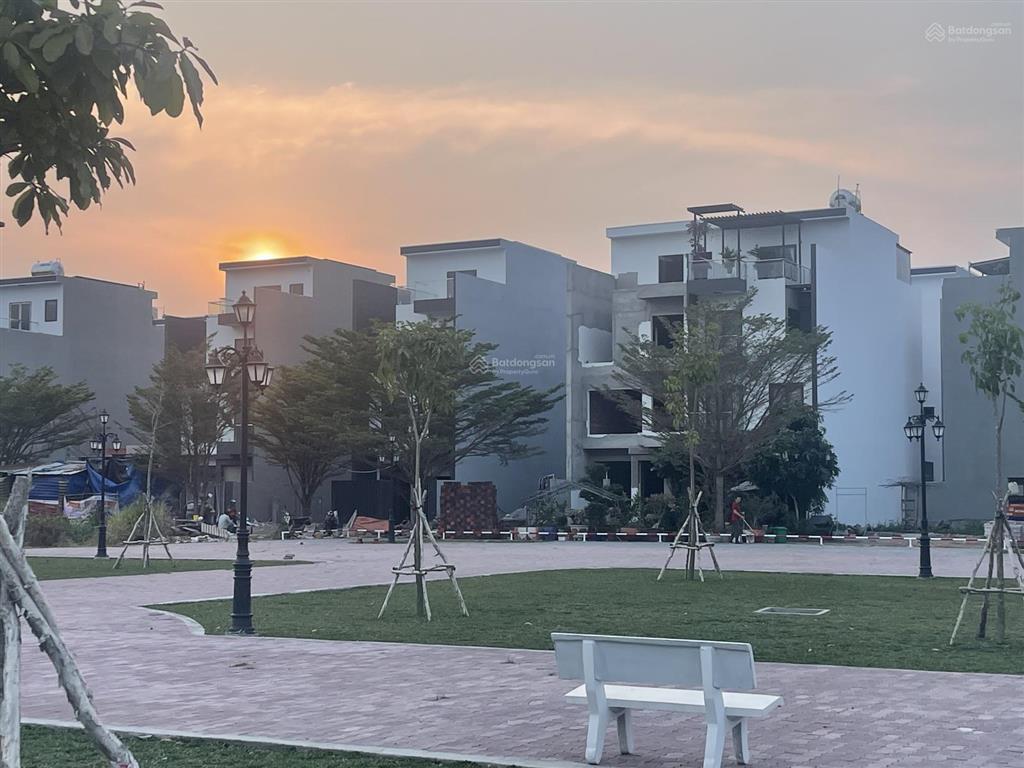 Bán nhà kdc thanh nhựt the sun city phước kiển giá 9,5 tỷ
