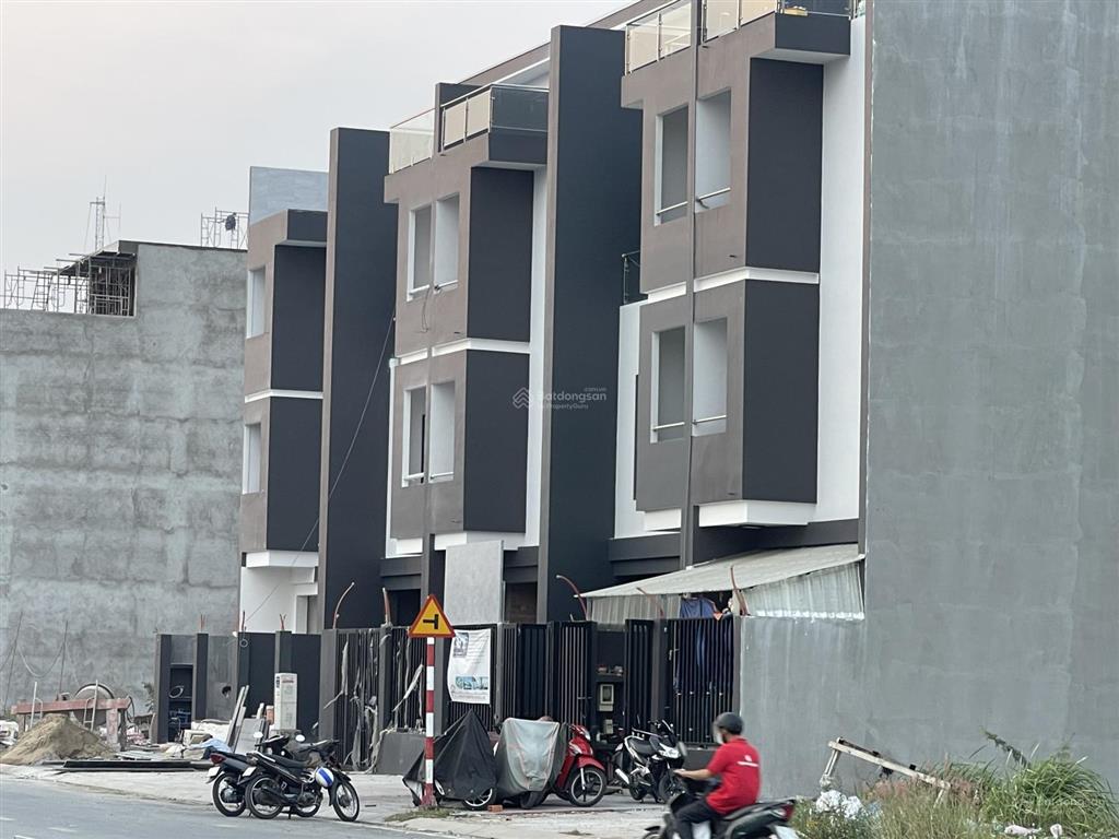 Bán nhà kdc thanh nhựt the sun city phước kiển giá 9,5 tỷ