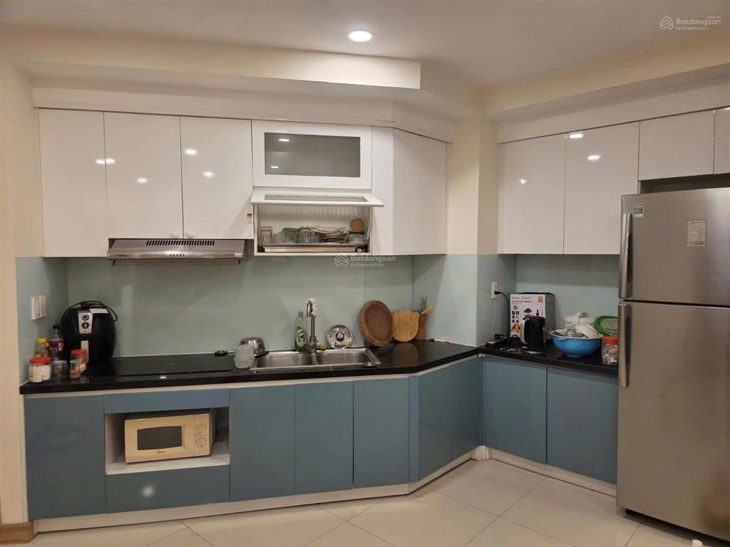 Chính chủ cần bán gấp căn hộ 2pn ở garden gate, view công viên gia định rất đẹp. giá 7,5 tỷ