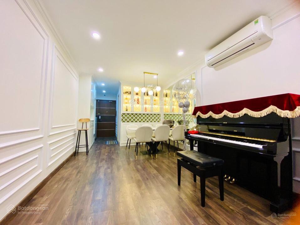 Tôi chính chủ bán căn hộ 80m2 full nội thất, 3pn 2vs cc nguyễn tuân, giá 7,4 tỷ