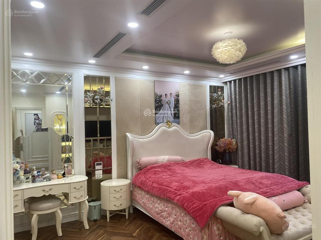 Bán căn hộ 2pn, 2wc tại vinhomes d'capitale, giá cực chất 9 tỷ, 70m2, nhiều tiện ích