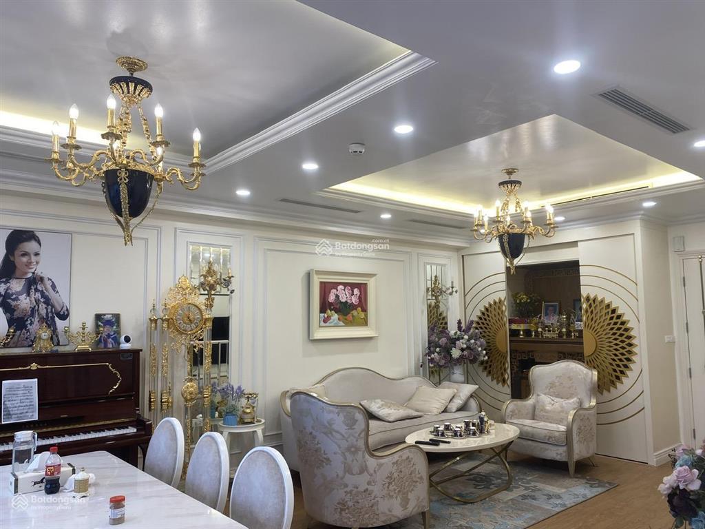 Bán căn hộ 2pn, 2wc tại vinhomes d'capitale, giá cực chất 9 tỷ, 70m2, nhiều tiện ích