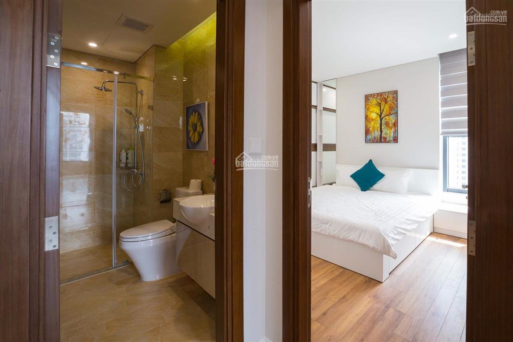 Bán cc seasons avenue, 6,3 tỷ, 70m2, 2pn, 2wc, chính chủ, giá siêu hời