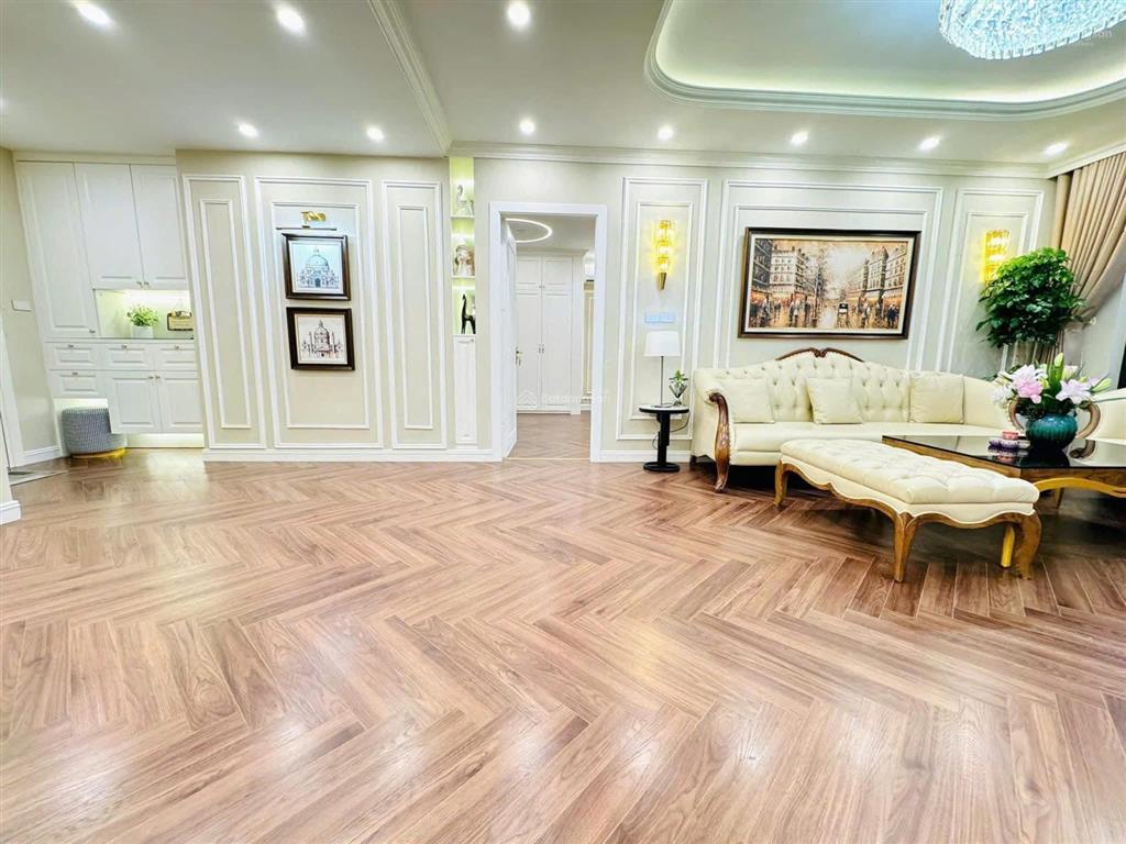Bán cc 282 nguyễn huy tưởng, 8,4 tỷ, 102m2, 3pn, 2wc, sổ đỏ chính chủ