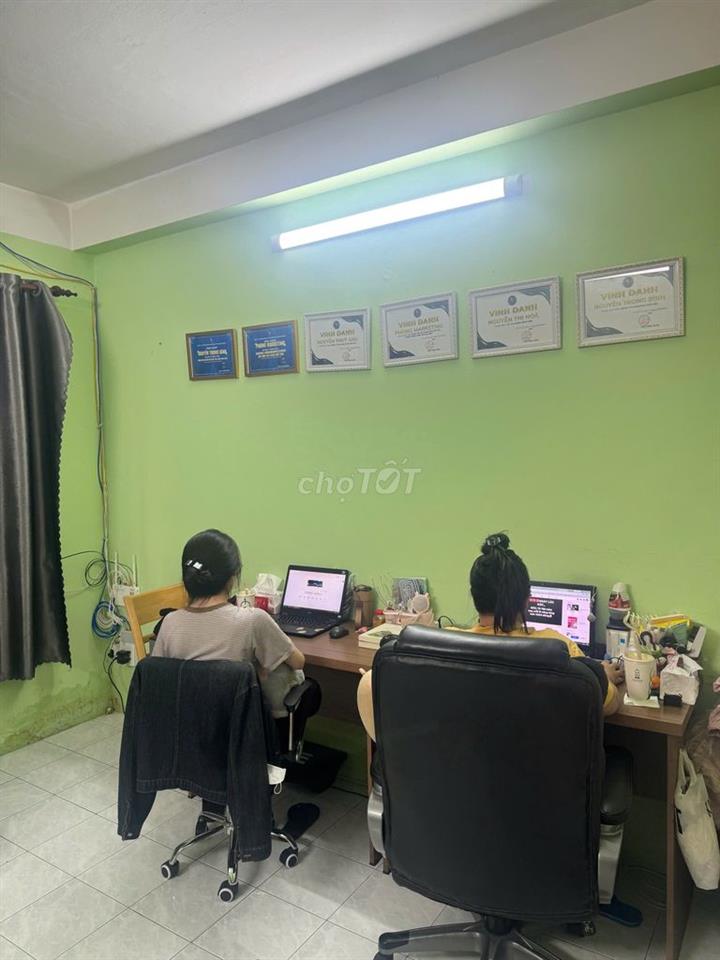 Cho thuê nhà nguyên căn CMT8, P. Hoà Hưng