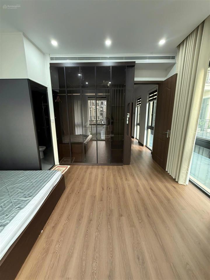 26 triệu/tháng nhà 5 tầng full nội thất thang máy 6 phòng miễn phí bể bơi 4 mùa đảo dừa ocp2